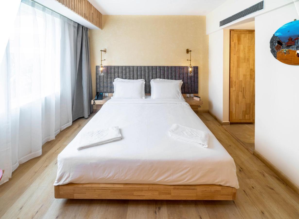 Square Hotel Kathmandu Bagian luar foto