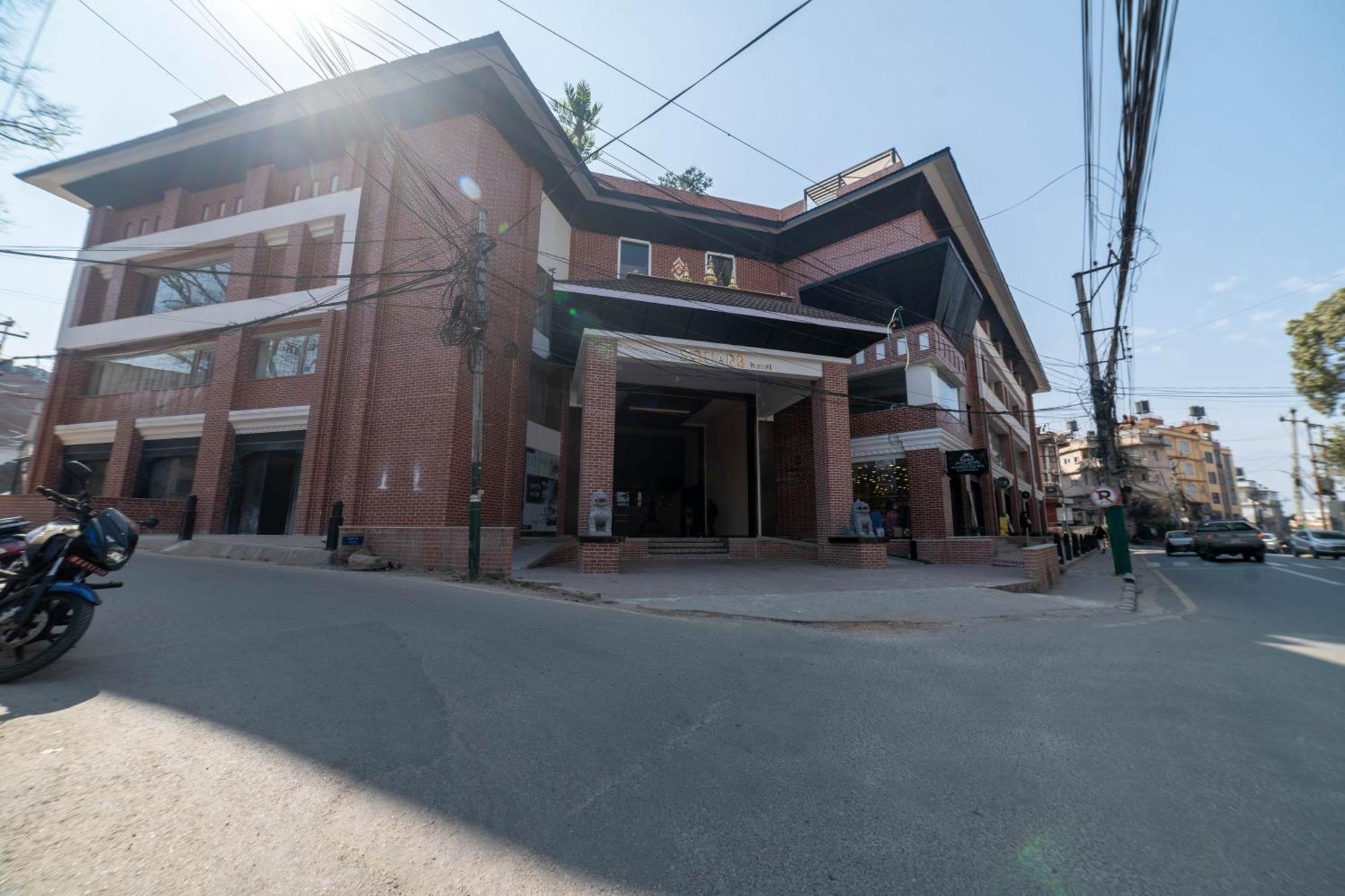 Square Hotel Kathmandu Bagian luar foto