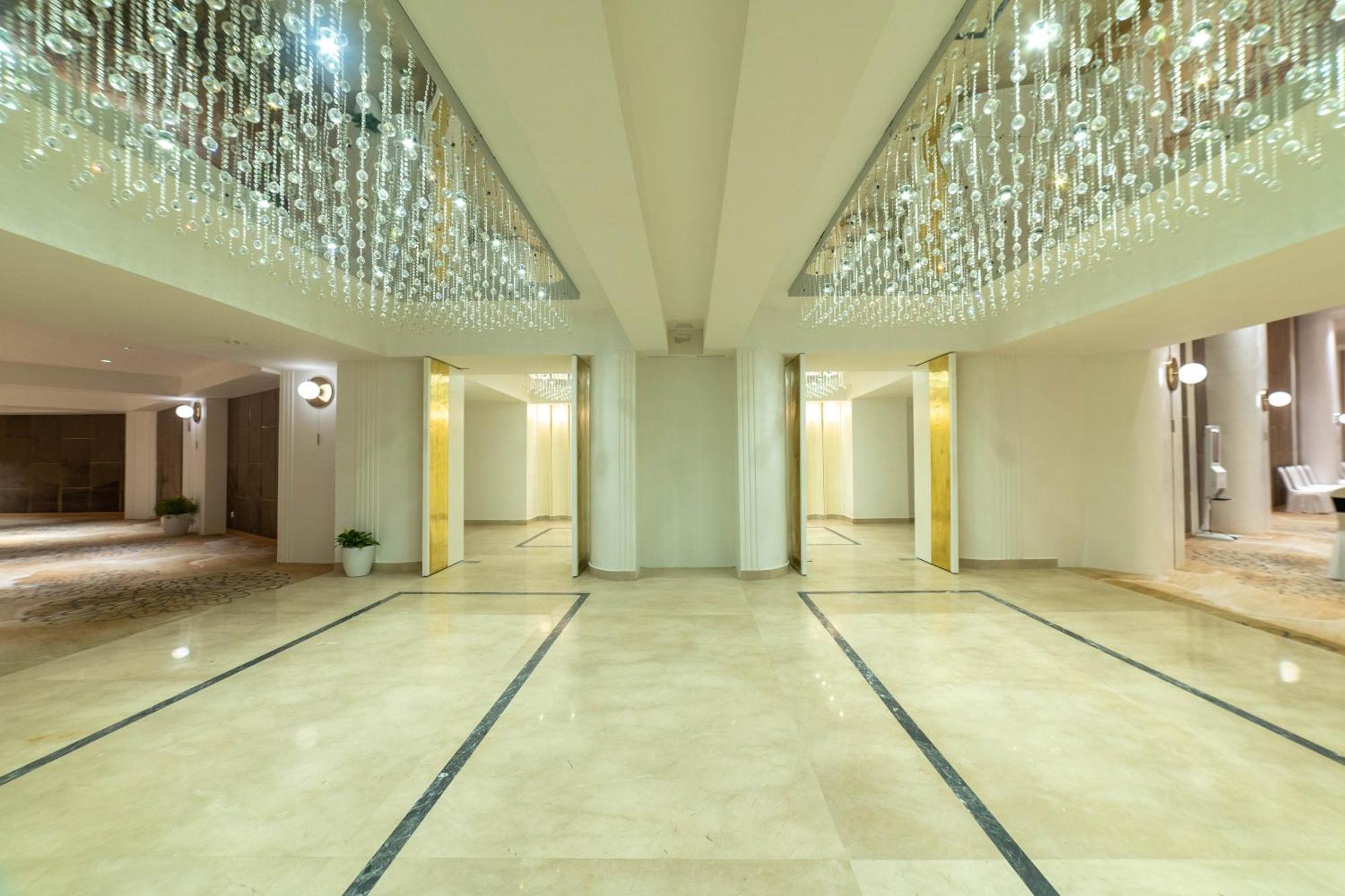 Square Hotel Kathmandu Bagian luar foto