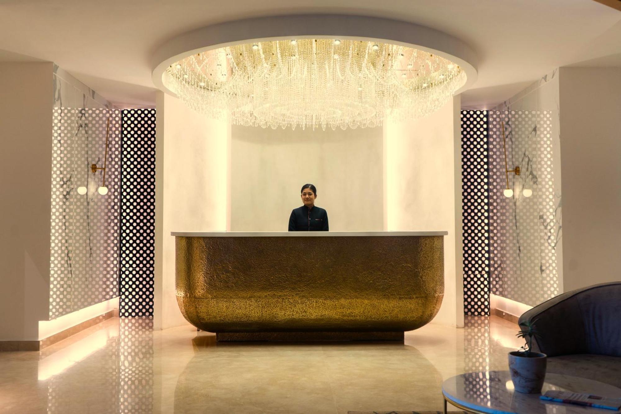 Square Hotel Kathmandu Bagian luar foto