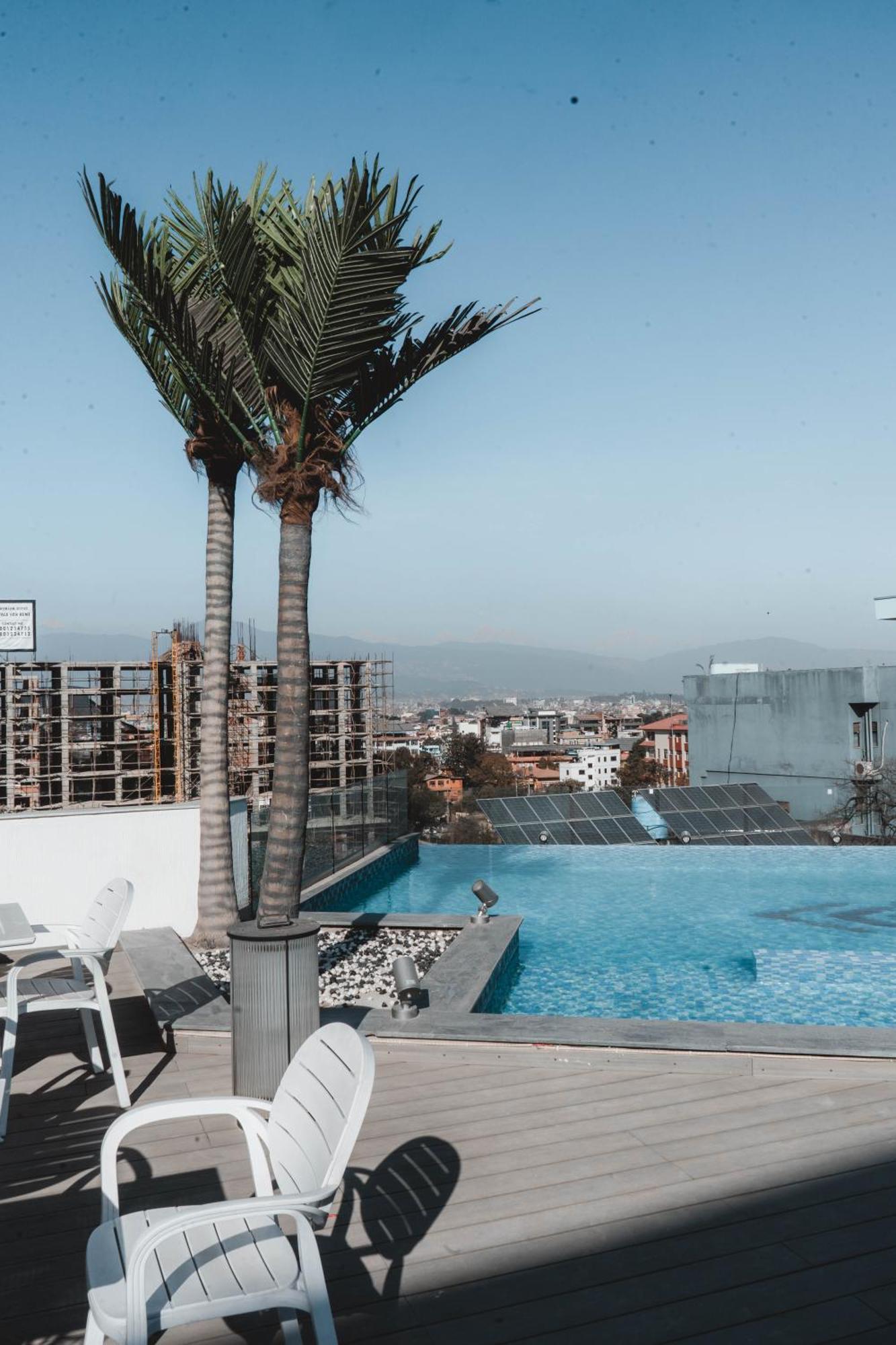 Square Hotel Kathmandu Bagian luar foto